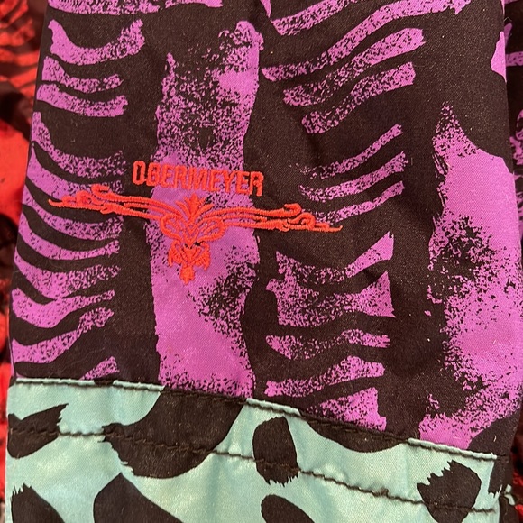 Ladies Obermeyer lightweight ski jacket and mittens. - Picture 5 of 8